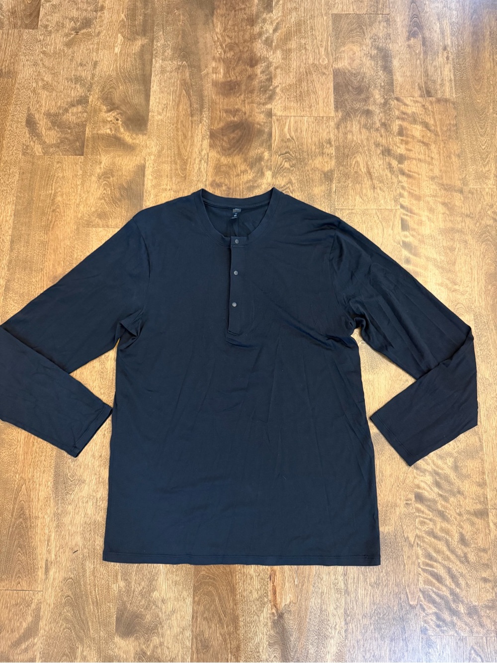 lululemon Men’s Black Long Sleeve Henley Shirt XS